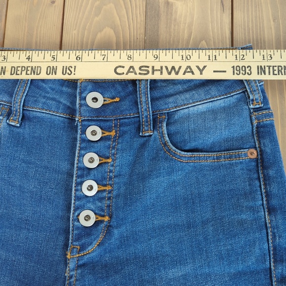 Anthropologie Pilcro and the Letterpress Flared Jeans - Picture 6 of 14